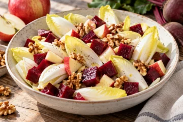 Salade dâ€™endives, betteraves, pomme et noix